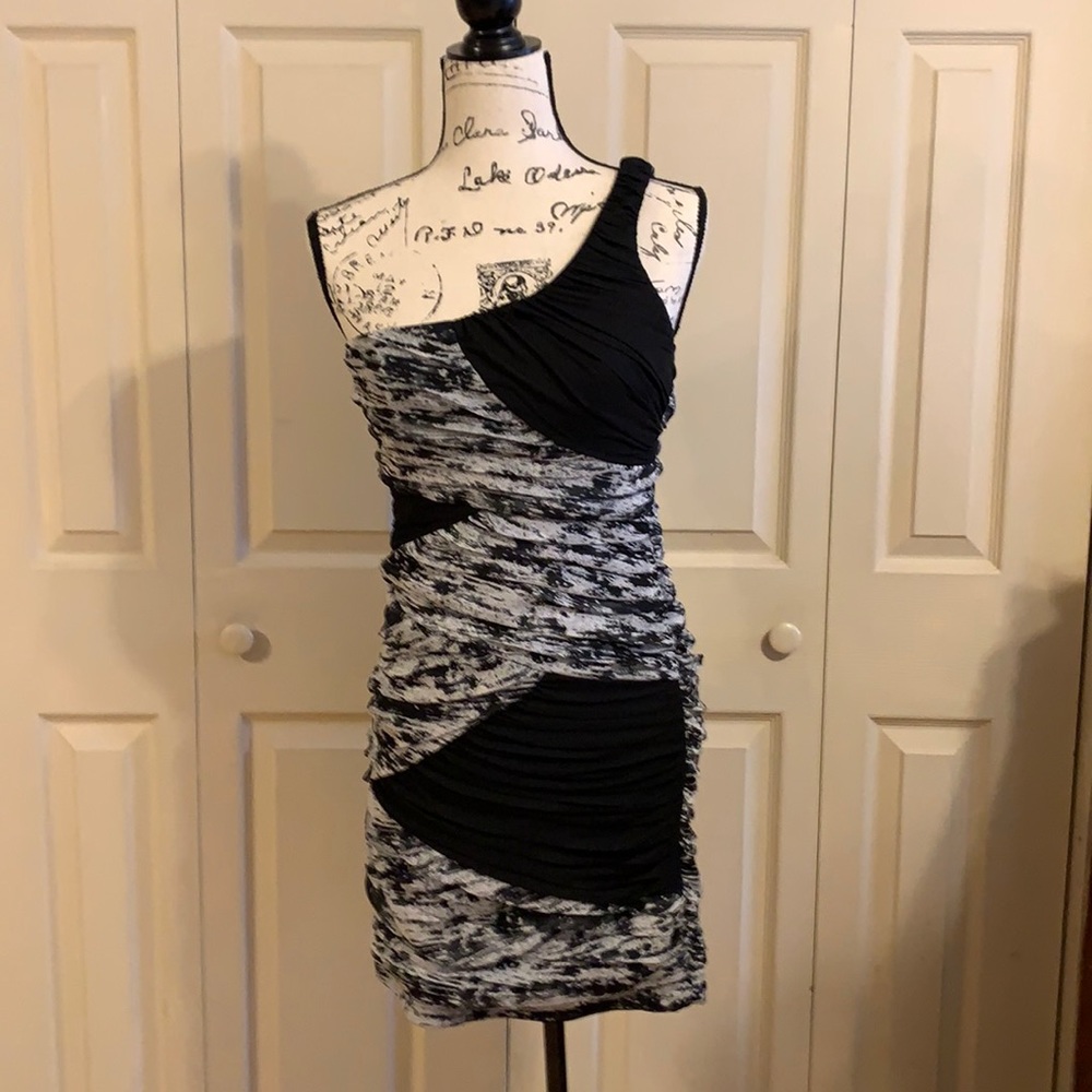 Cocktail/Party Dress